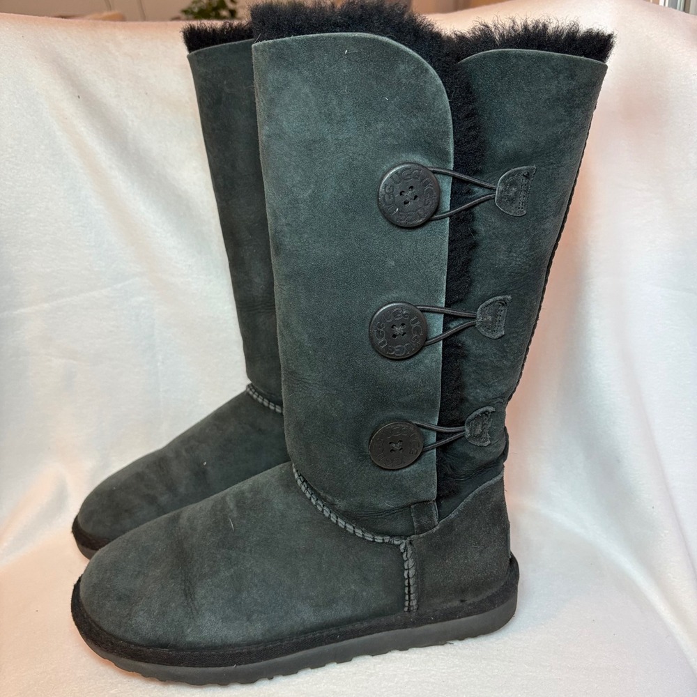 UGG Bailey Button Triplet Tall Boots Grey Suede Shearling Lined 1873